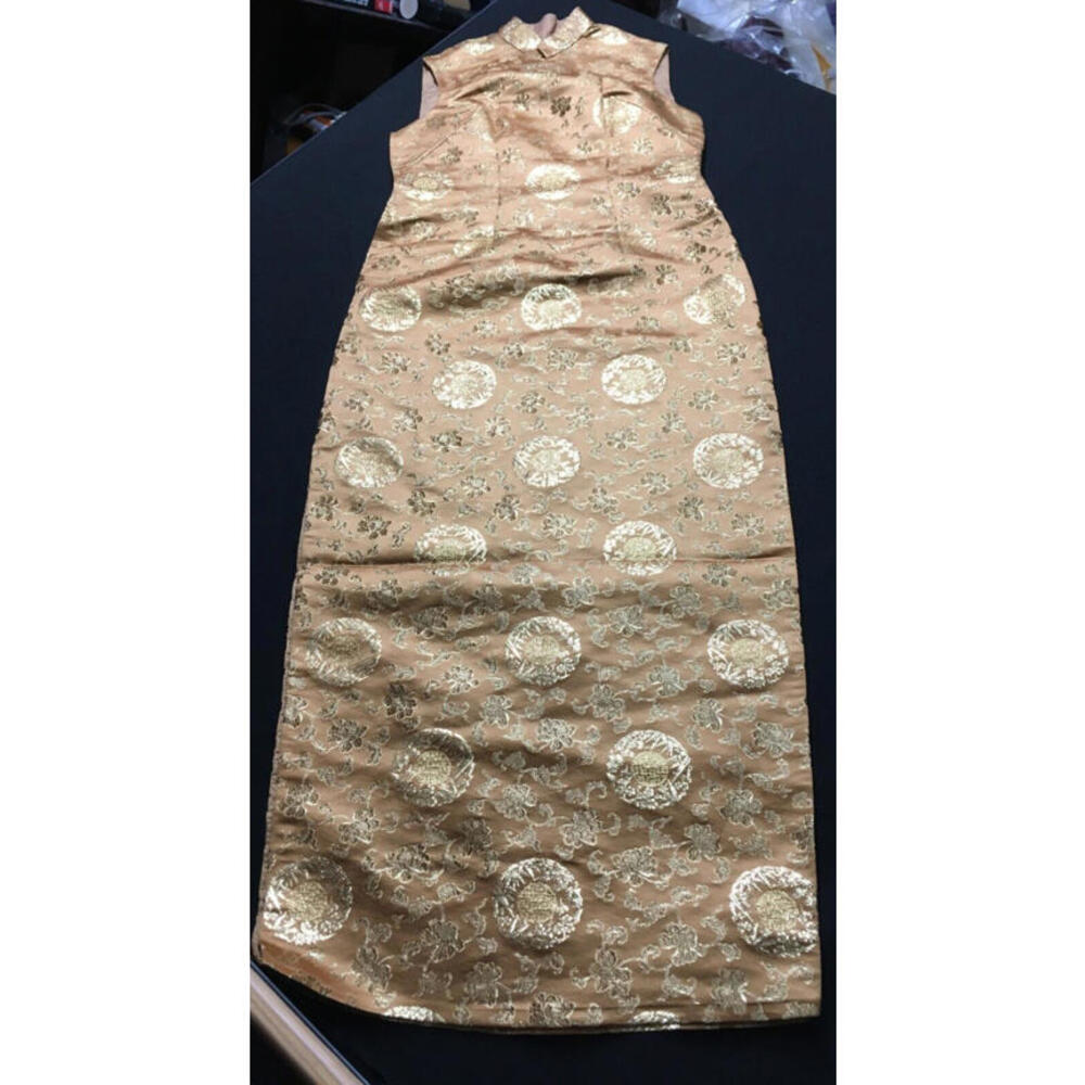 Vintage asian Chinese Qipao Dress 1960s Floral Roses gold  Cheongsam 60s